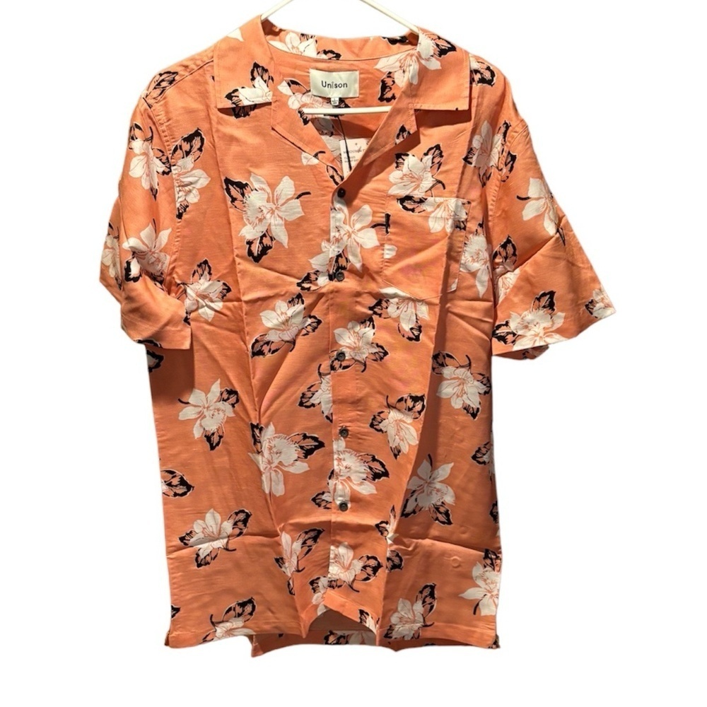 Unison Short Sleeve Patch Pocket Shirt with Camp Collar Large NWT